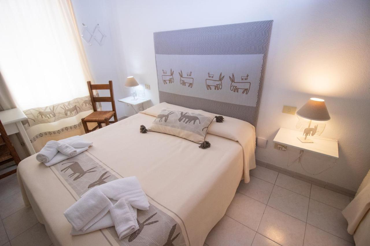Hotel Canne Al Vento Santa Teresa Gallura Buitenkant foto