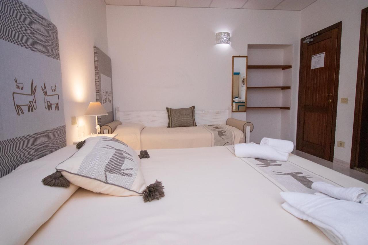 Hotel Canne Al Vento Santa Teresa Gallura Buitenkant foto