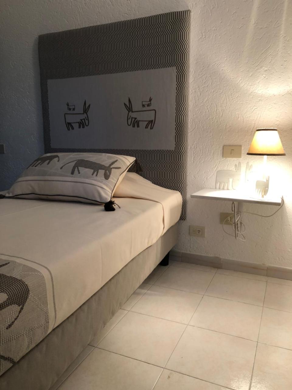 Hotel Canne Al Vento Santa Teresa Gallura Buitenkant foto