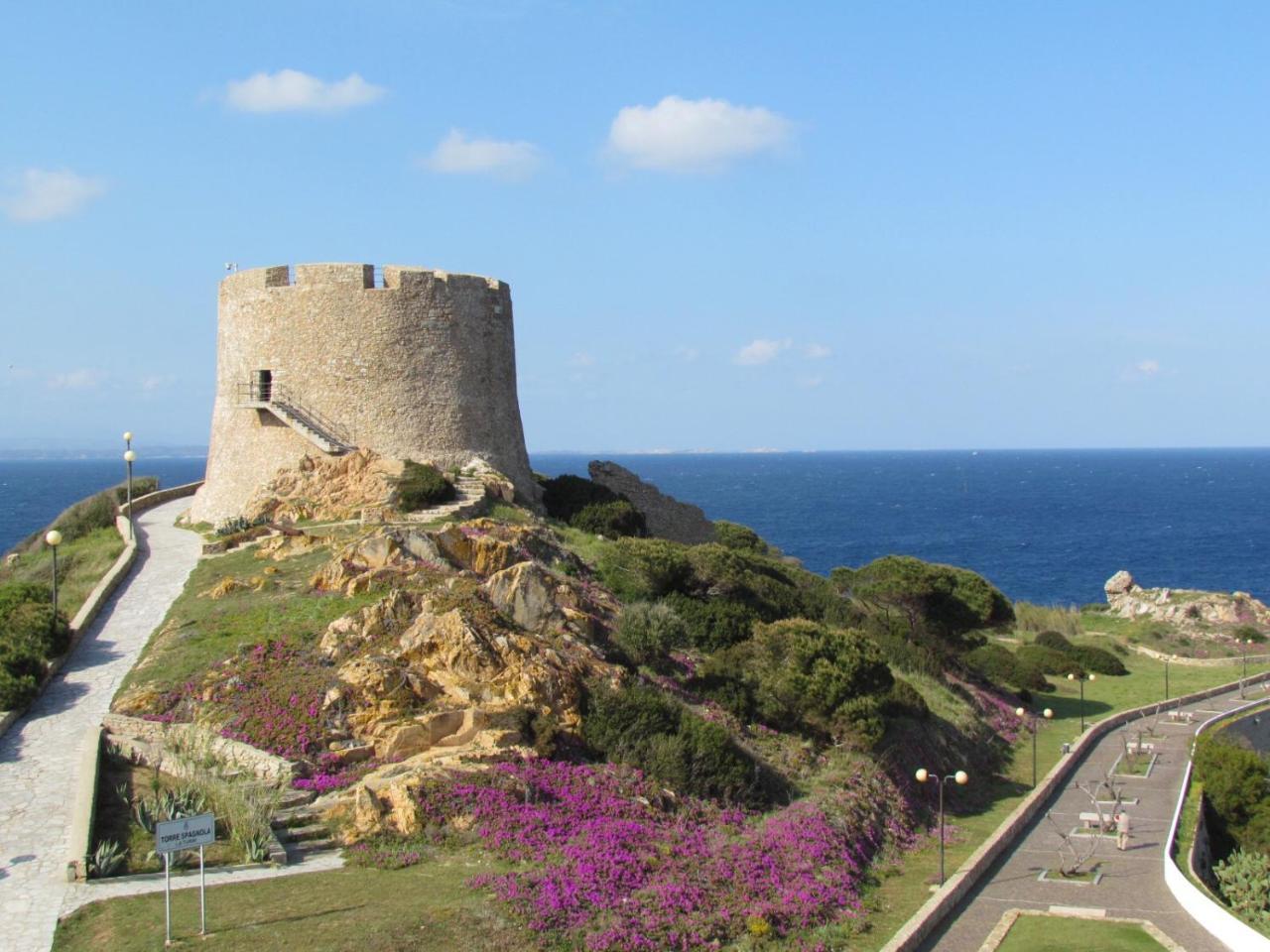 Hotel Canne Al Vento Santa Teresa Gallura Buitenkant foto