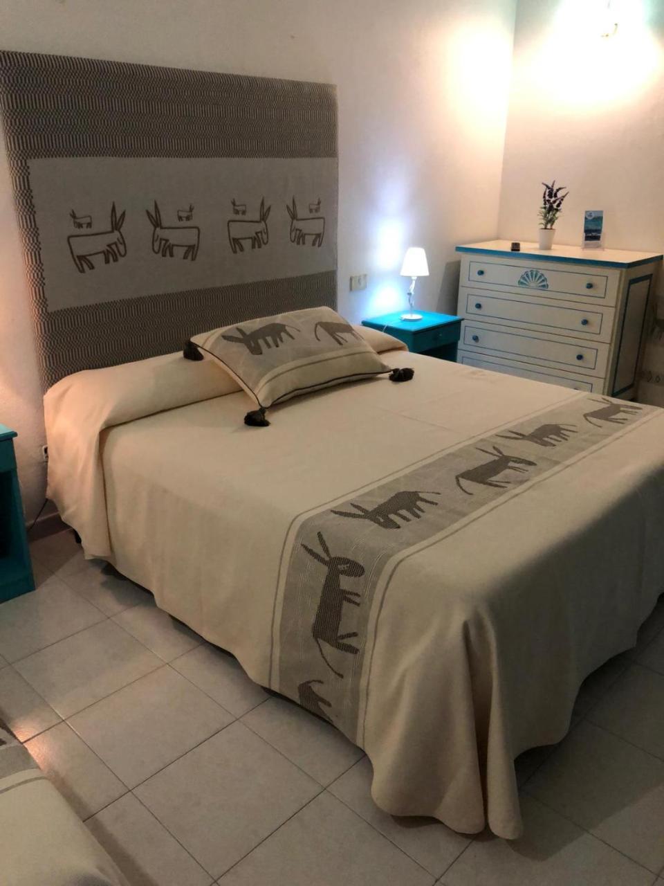 Hotel Canne Al Vento Santa Teresa Gallura Buitenkant foto