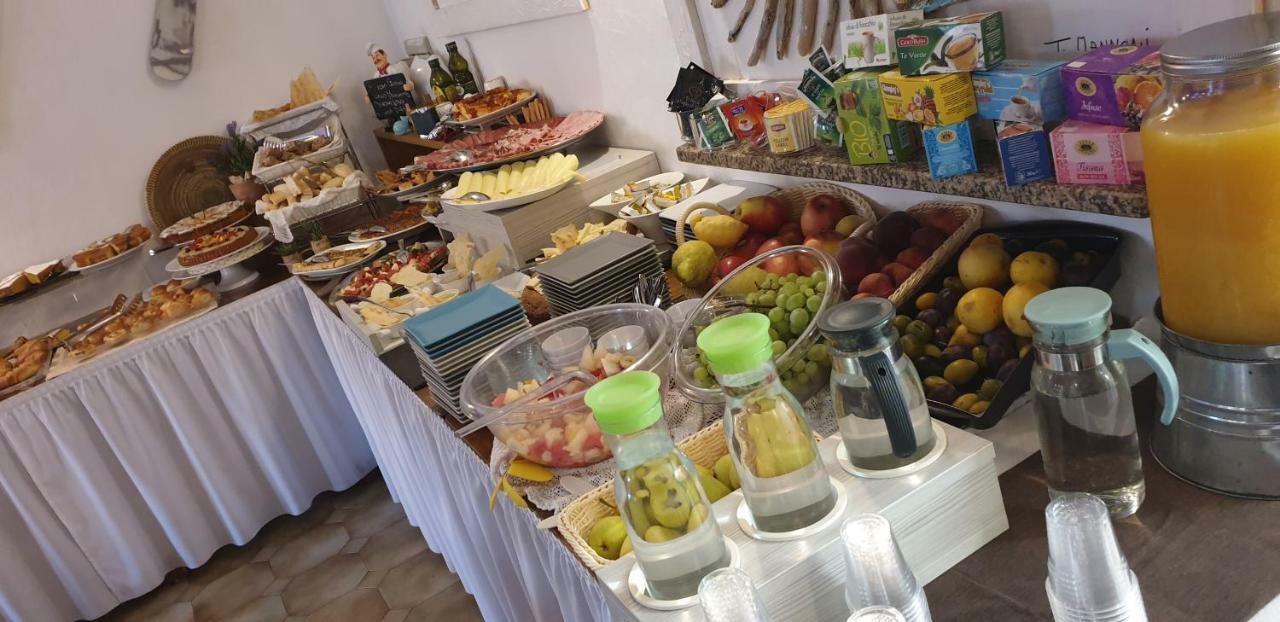 Hotel Canne Al Vento Santa Teresa Gallura Buitenkant foto